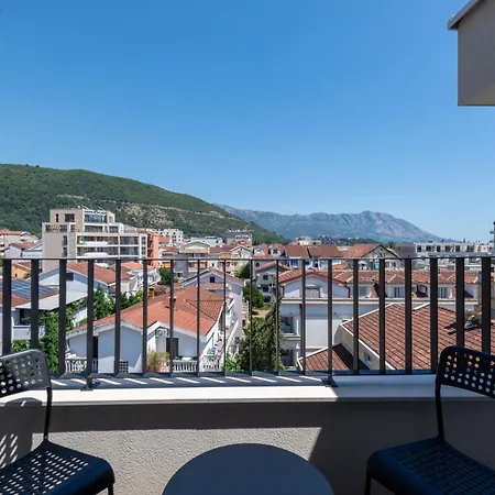 Lucciola Boutique Budva