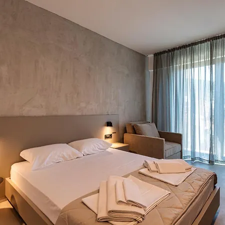 Lucciola Boutique Budva